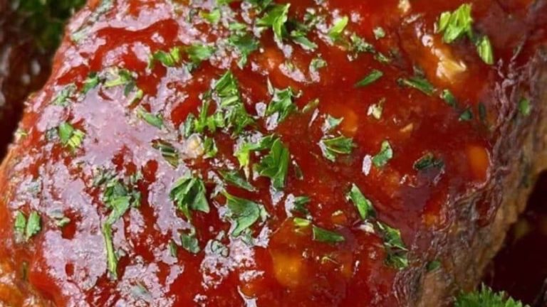 Easy Pioneer Woman Crock Pot Meatloaf