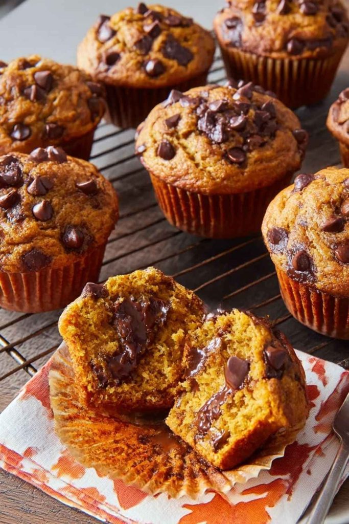 Pioneer Woman Pumpkin Chocolate Chip Muffins