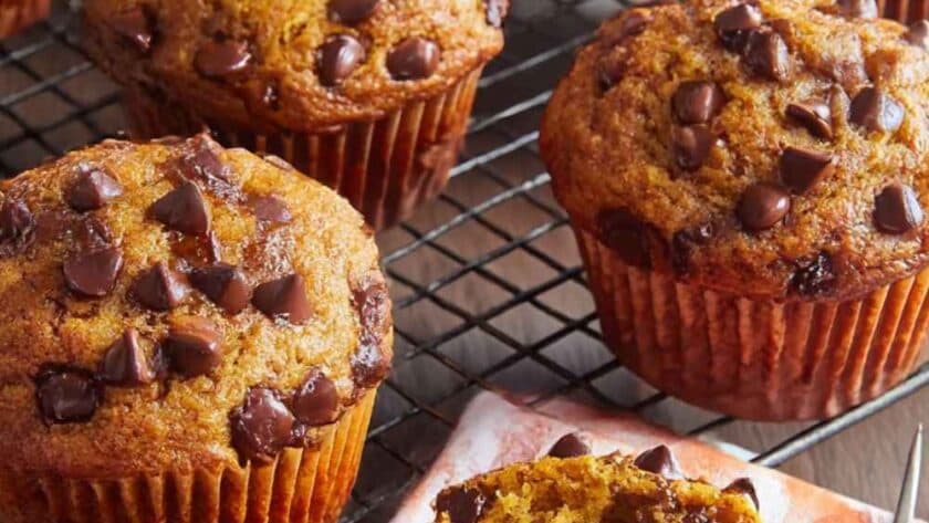 Pioneer Woman Pumpkin Chocolate Chip Muffins