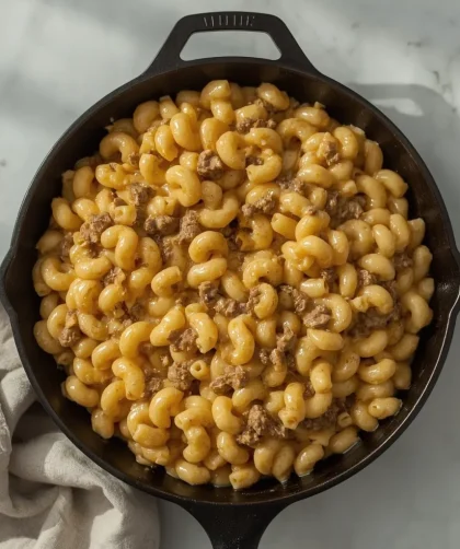 Pioneer Woman Hamburger Mac and Cheese